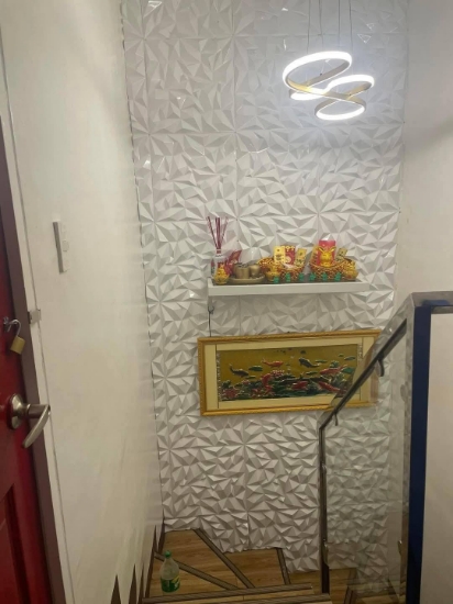 Picture of RUSH SALE! Renovated Adelle Townhouse